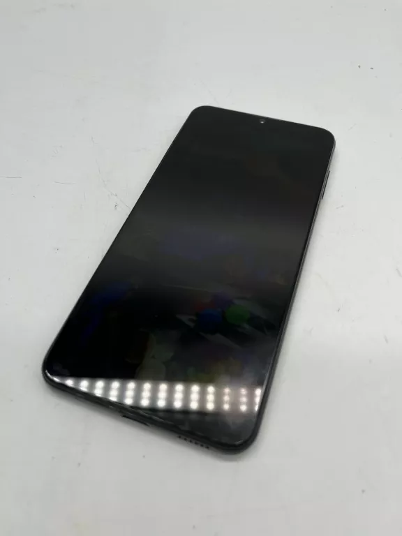 TELEFON ZTE V1000 64/4GB OPIS