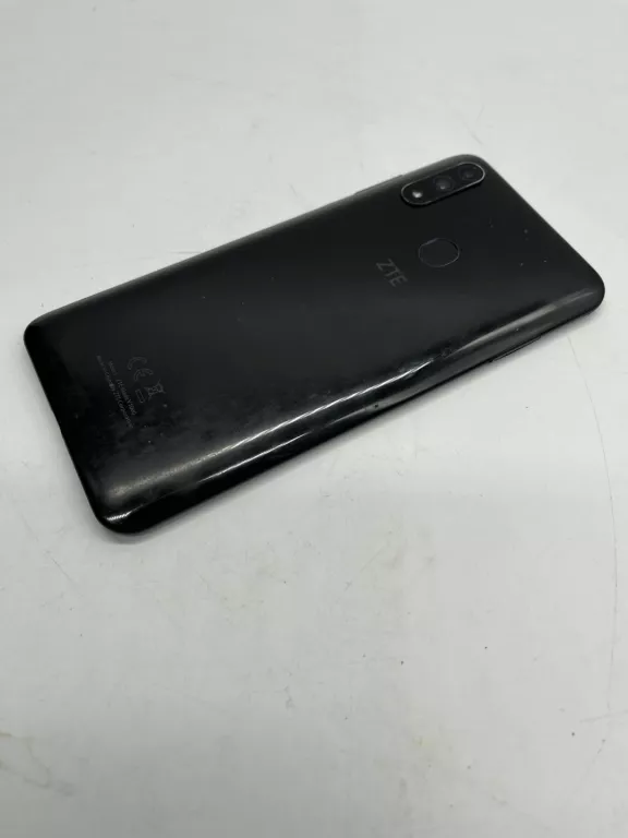 TELEFON ZTE V1000 64/4GB OPIS