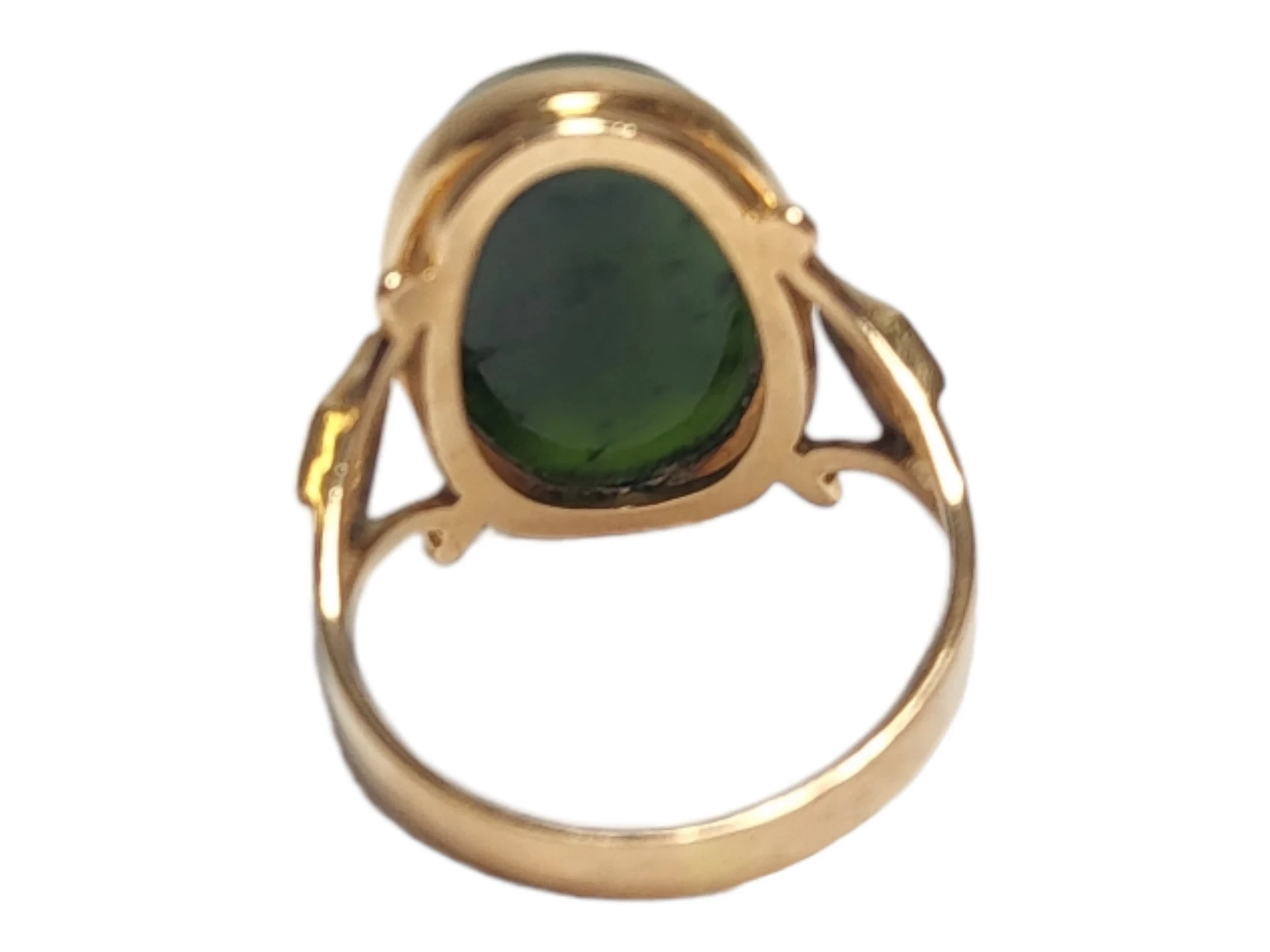 piekny-zloty-pierscionek-z-zielonym-kamieniem-528-585-r17-ean-gtin-5903772021080