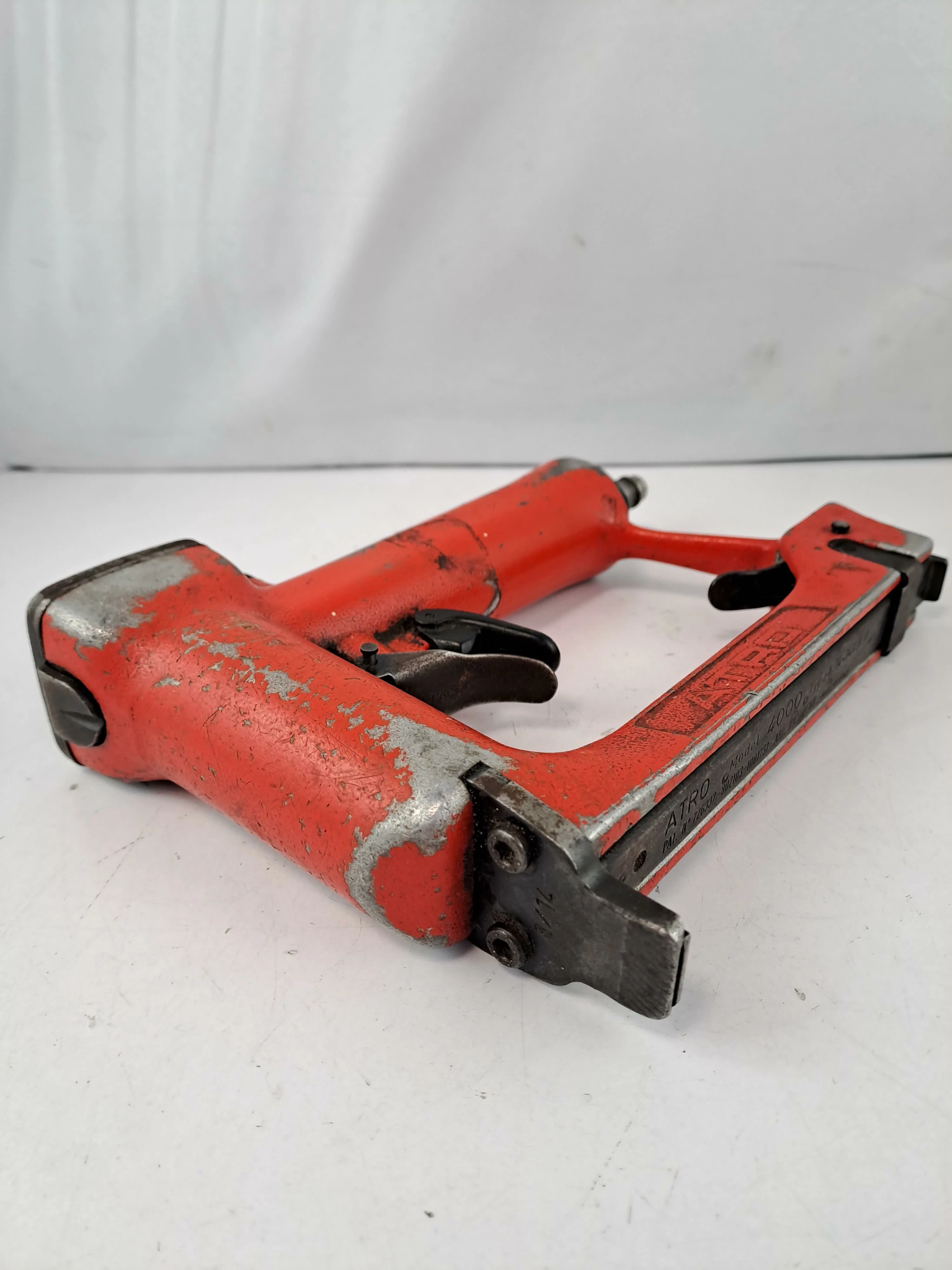 zszywacz-tapicerski-pneumatyczny-zobacz-sikorskiego-1-starogard-gdanski