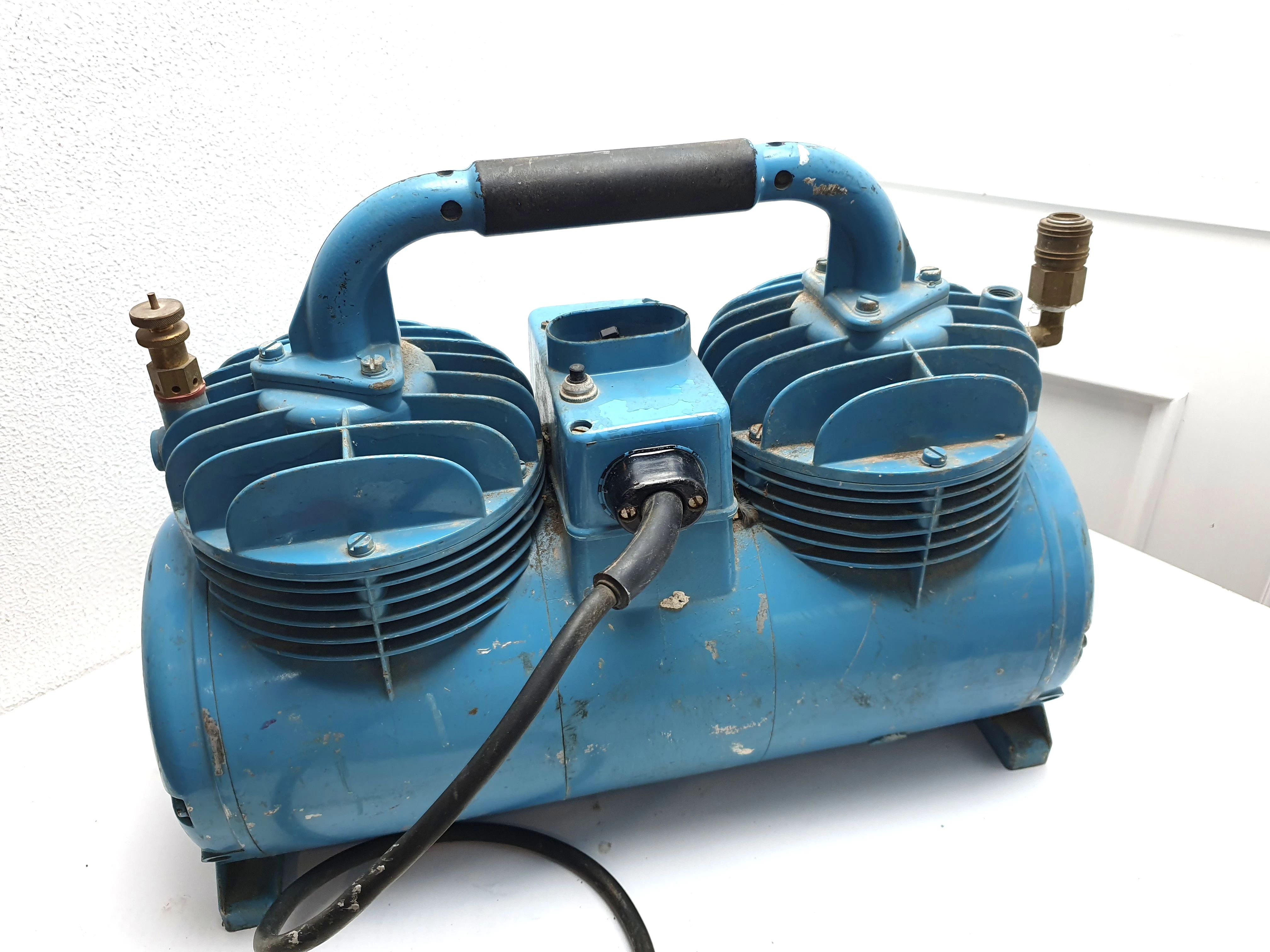 kompresor-sprezarka-do-agregatu-tynkarskiego-pft-g4-stan-uzywany