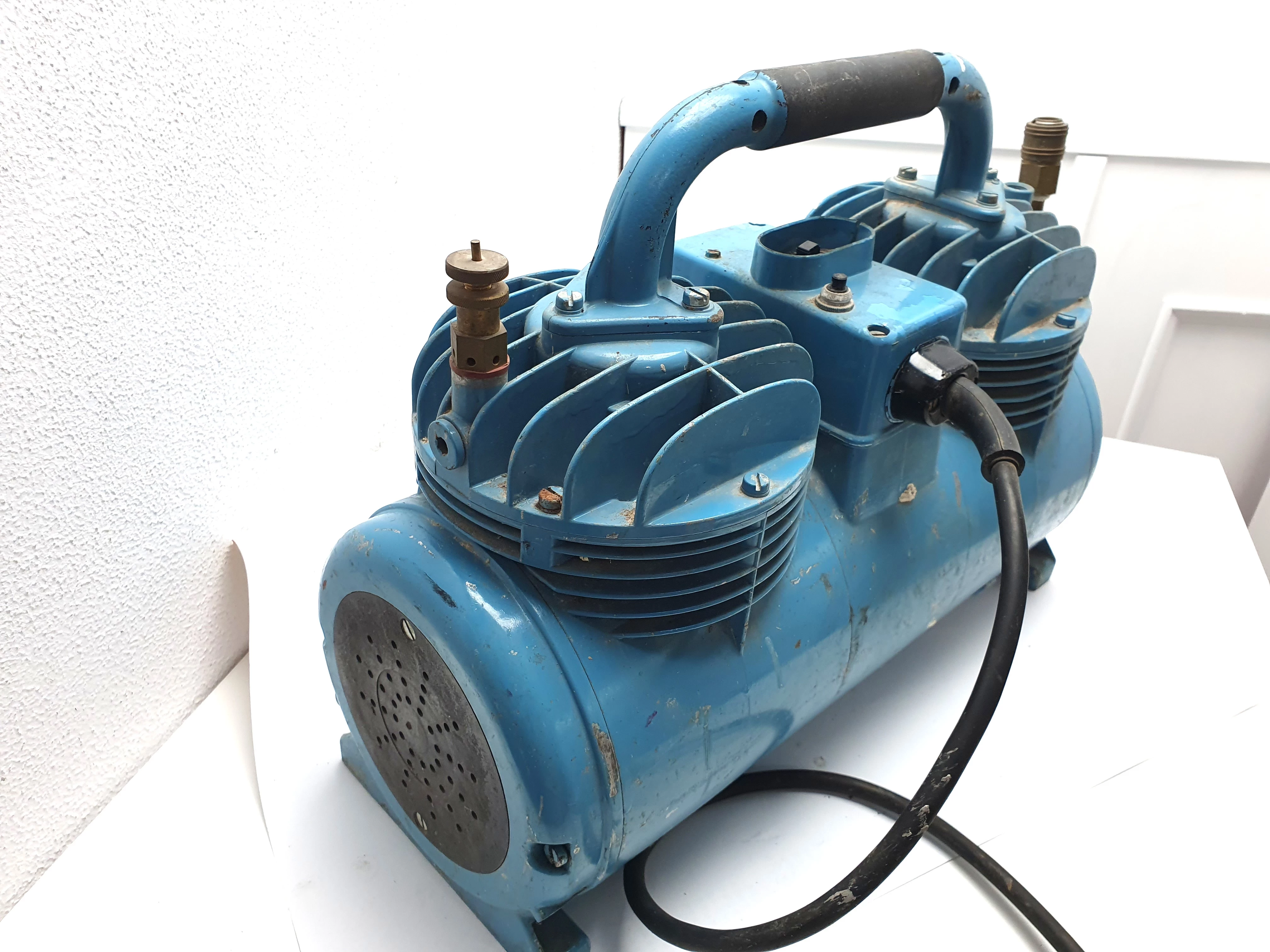 kompresor-sprezarka-do-agregatu-tynkarskiego-pft-g4-ean-gtin-6097121065067