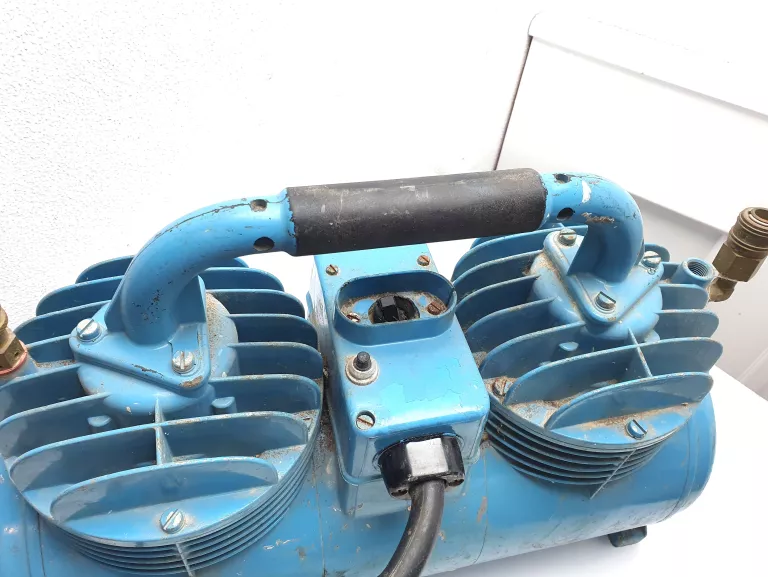 kompresor-sprezarka-do-agregatu-tynkarskiego-pft-g4-model-g4