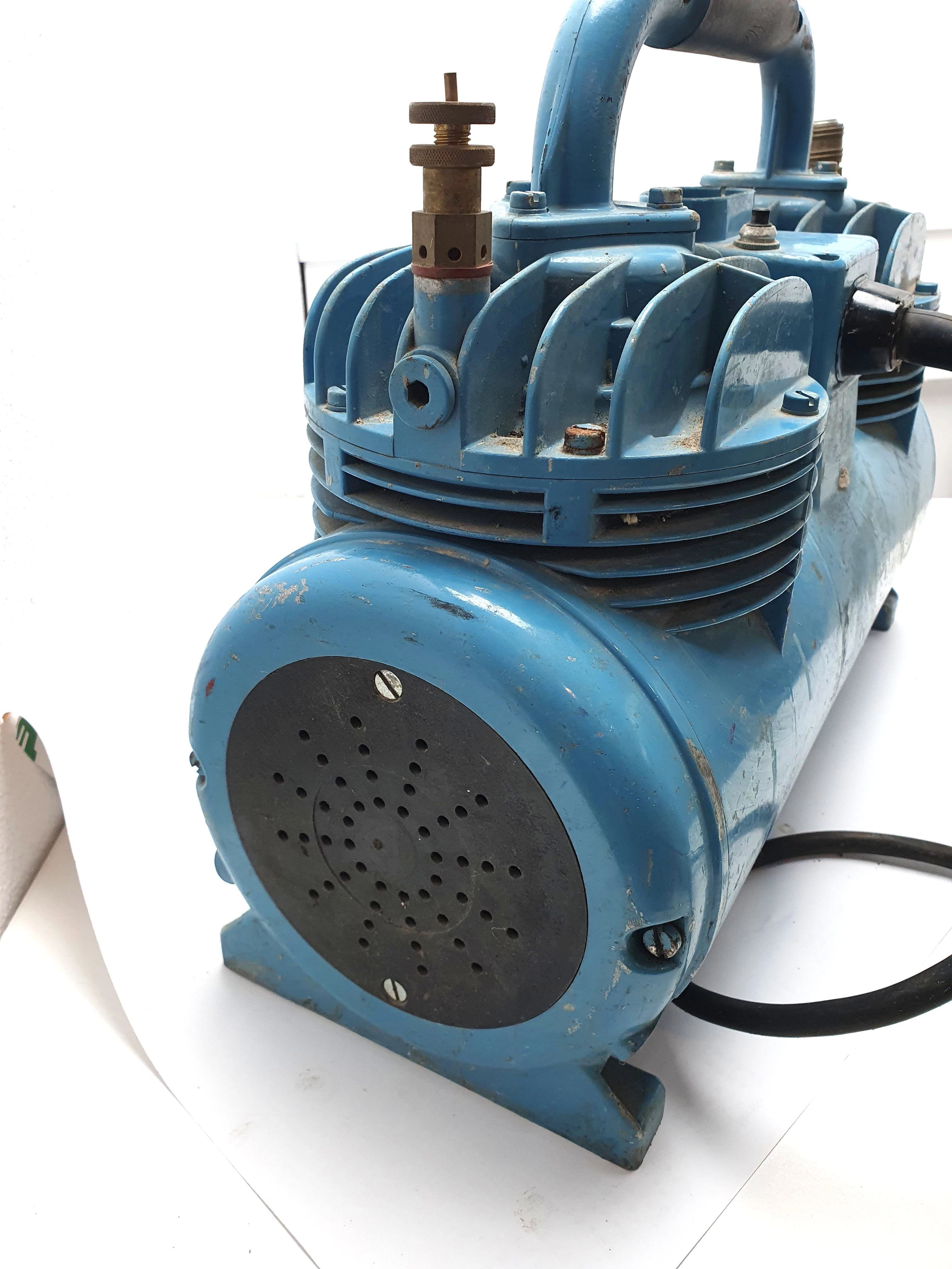 kompresor-sprezarka-do-agregatu-tynkarskiego-pft-g4-producent-pft