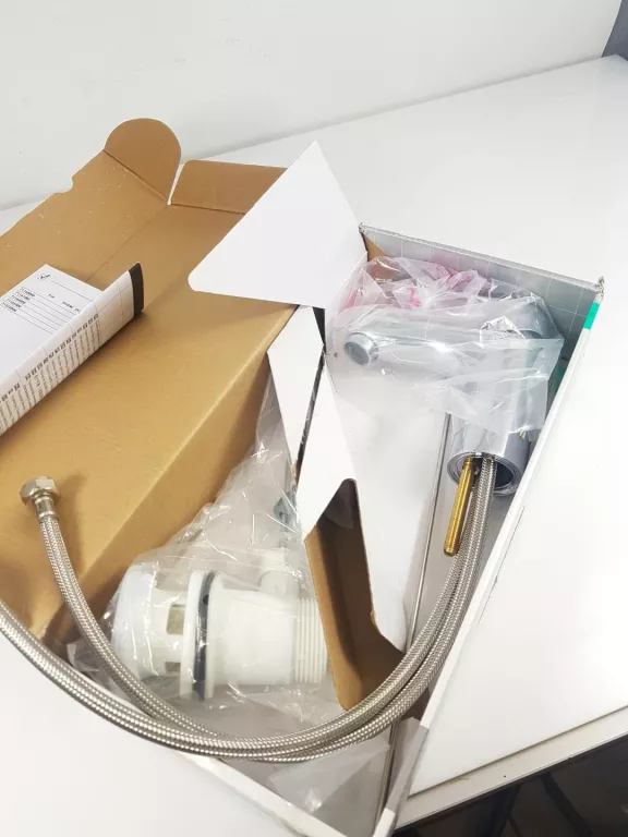 BATERIA UMYWALKOWA HANSGROHE LOGIS E 71160000 M