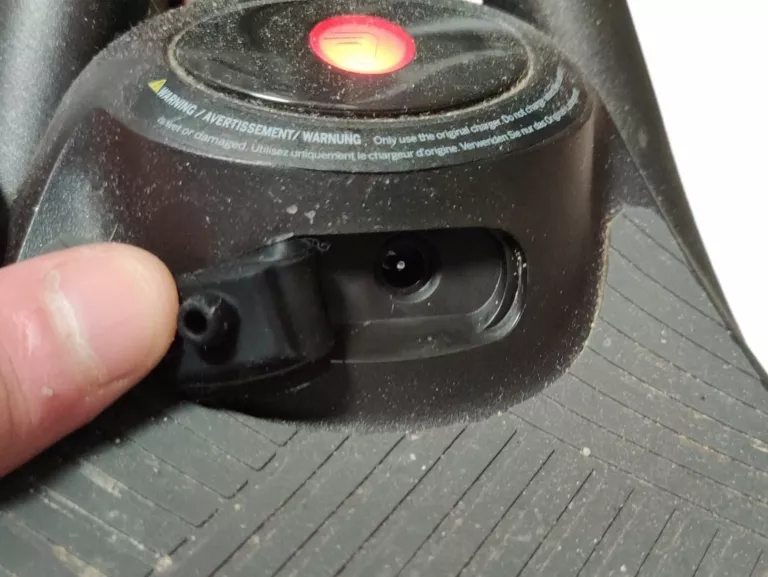 HULAJNOGA ELEKTRYCZNA SEGWAY-NINEBOT EKICKSCOOTER ZING C20