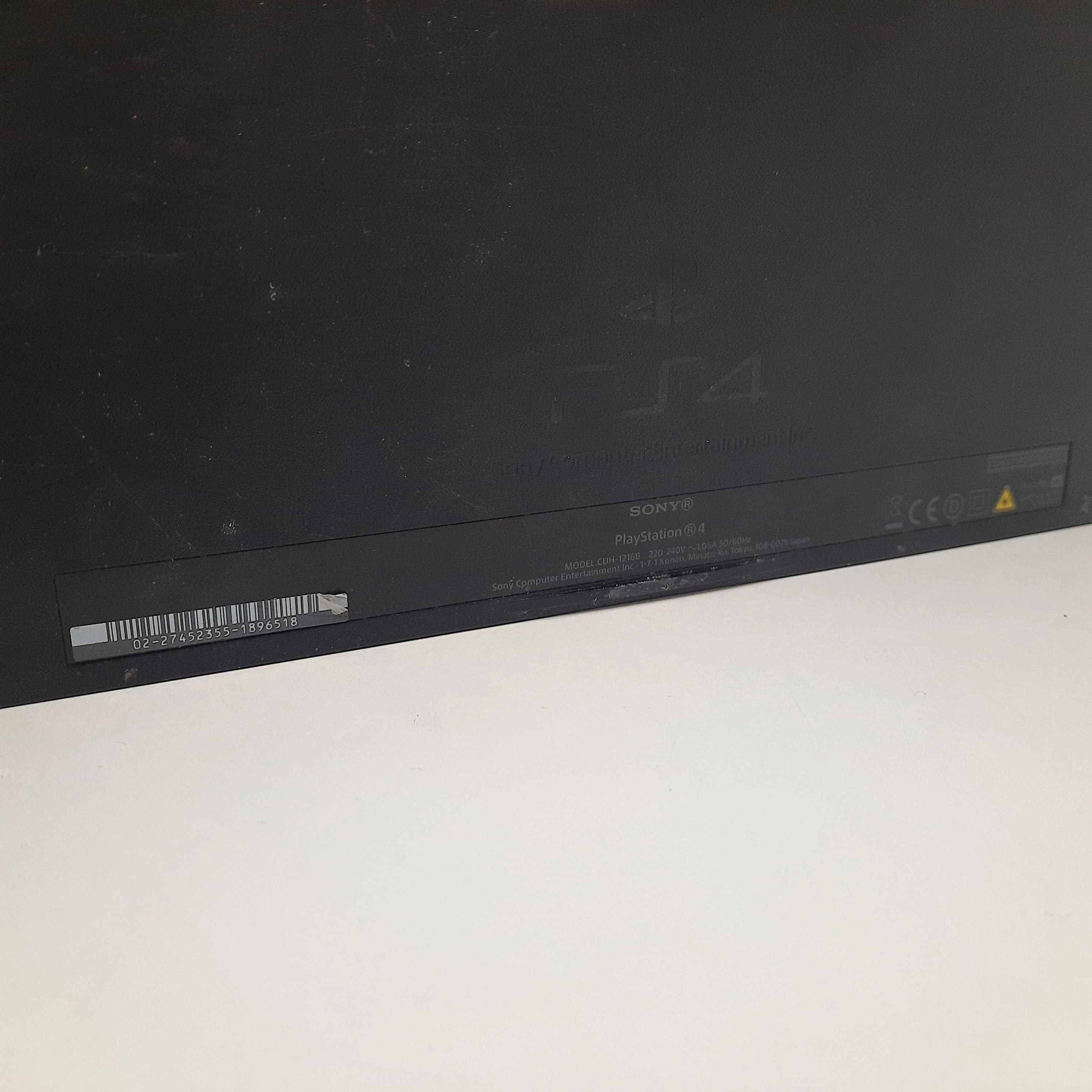 konsola-playstation-4-liczba-kontrolerow-w-zestawie-1