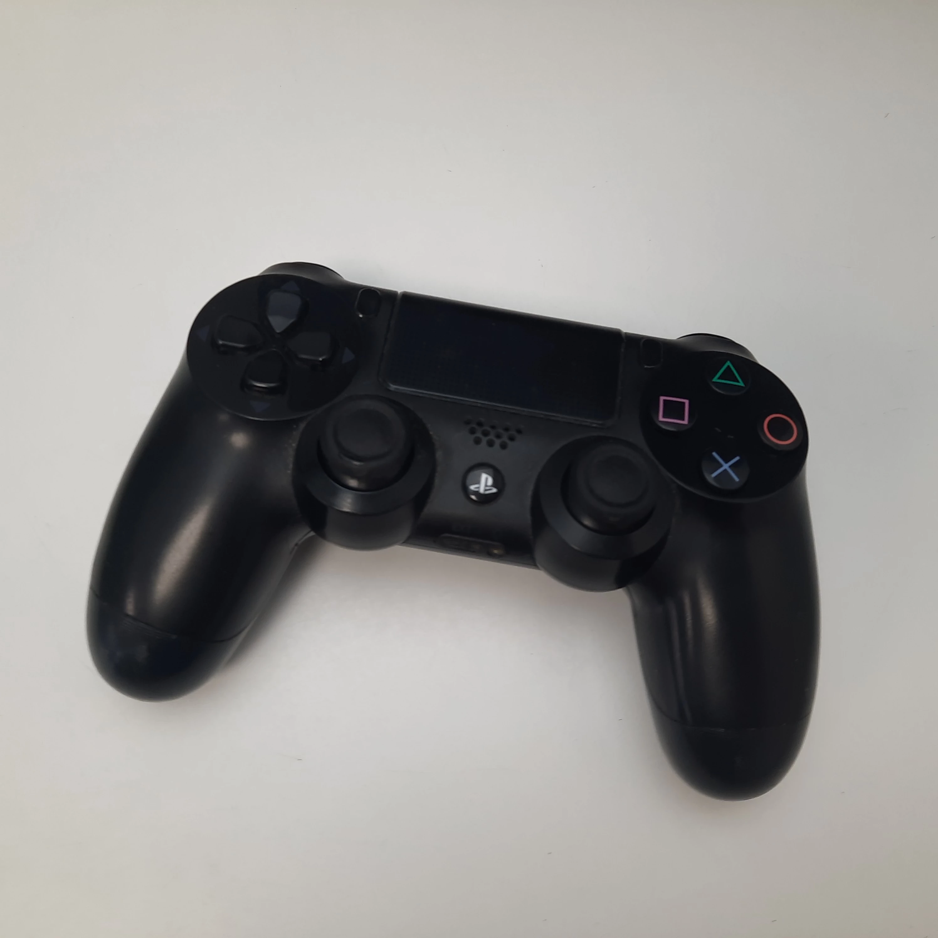 konsola-playstation-4-stan-uzywany