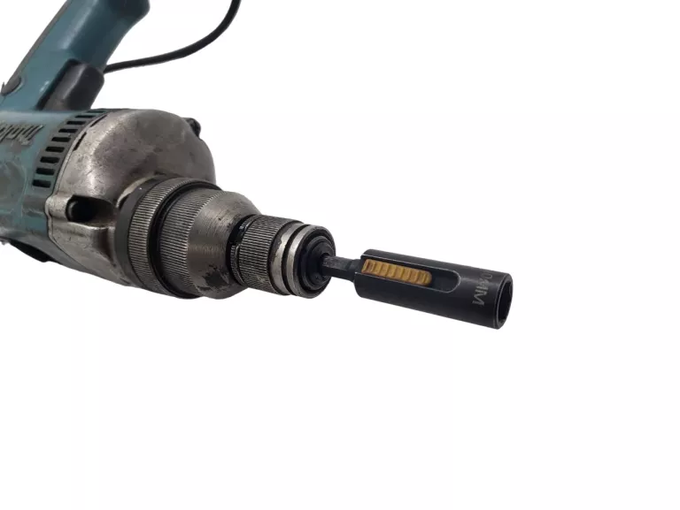 wkretarka-makita-6827-570-w-napiecie-v-230-v