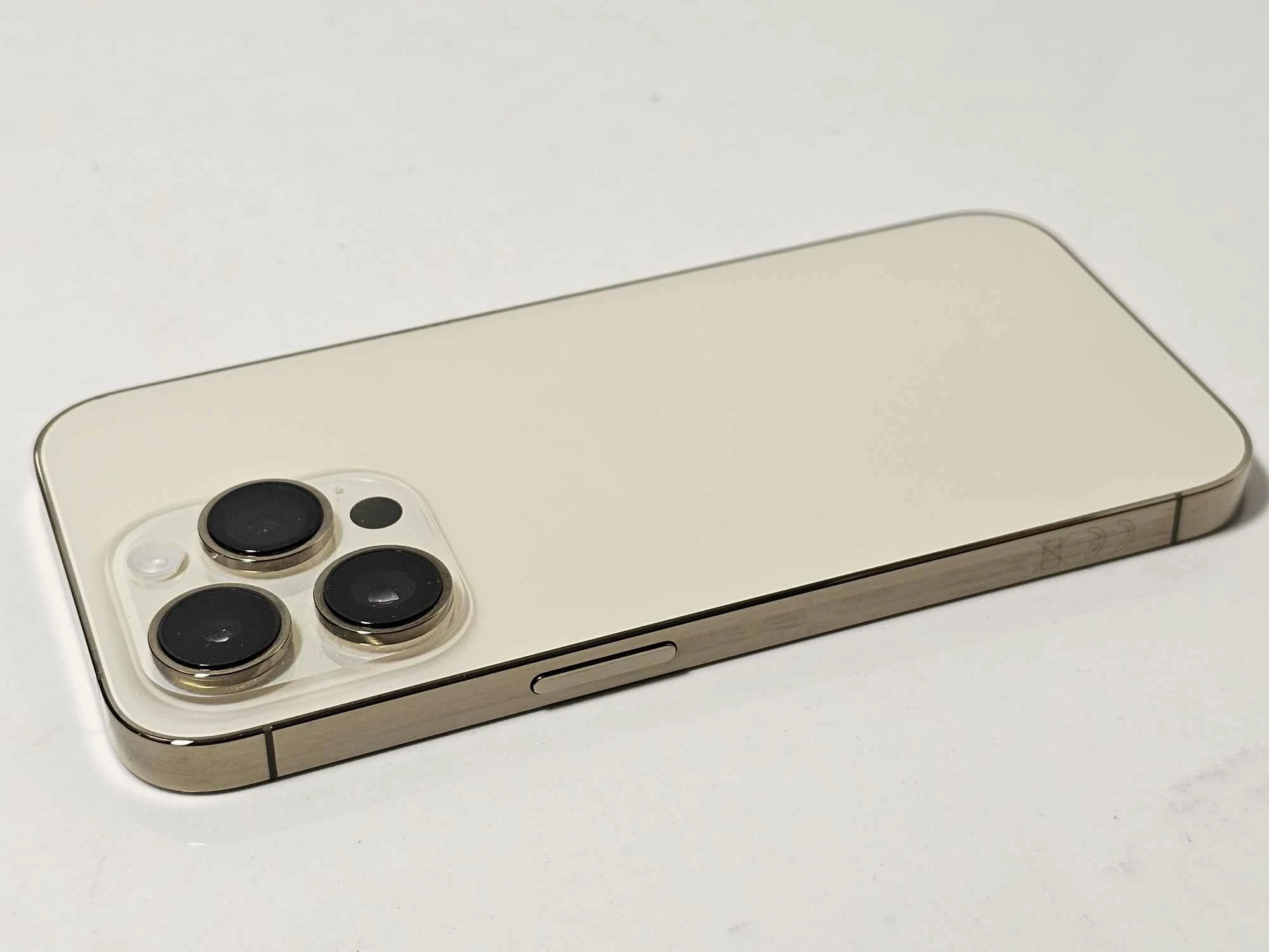 telefon-iphone-14-pro-128gb-ean-gtin-0194253401568