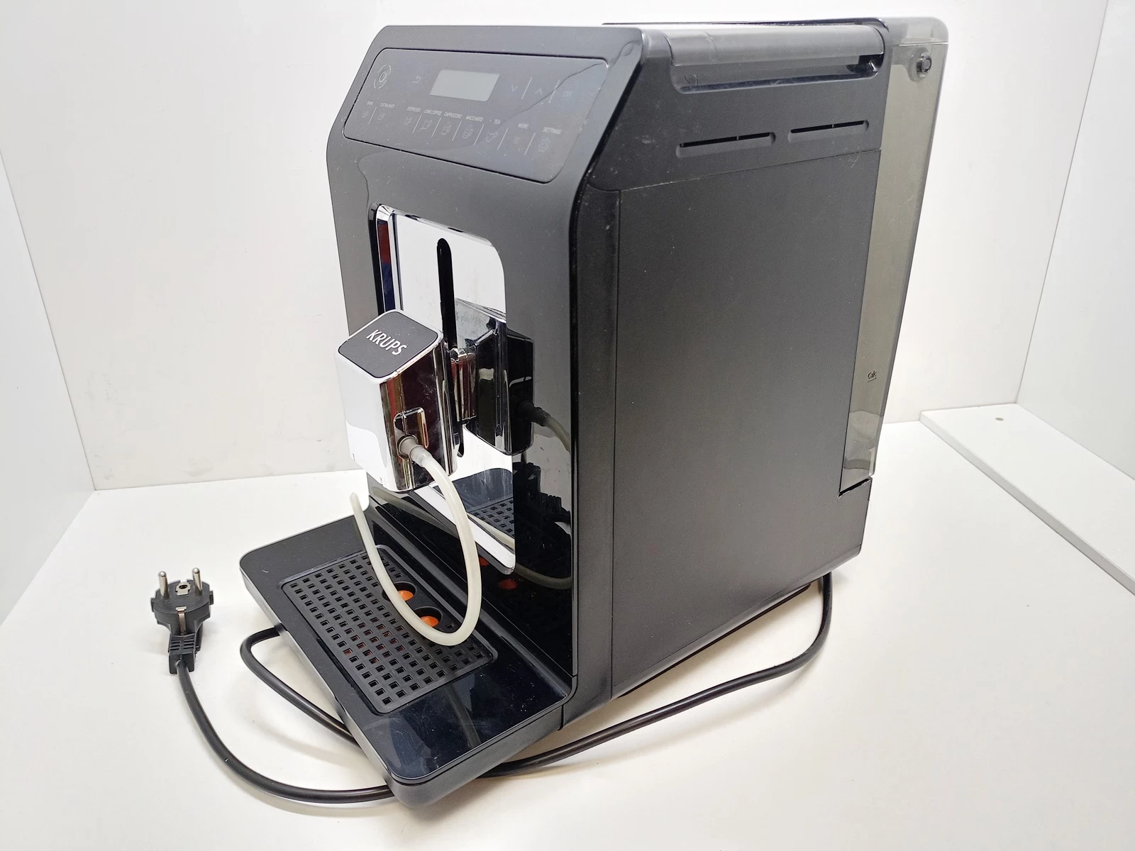 ekspres-do-kawy-krups-ea890810-kolor-dominujacy-czarny