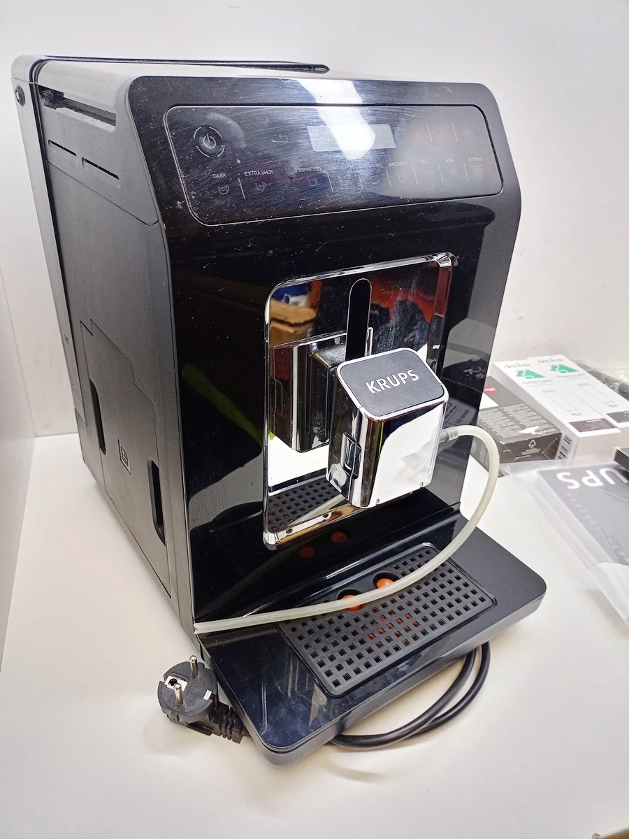 ekspres-do-kawy-krups-ea890810-material-metal