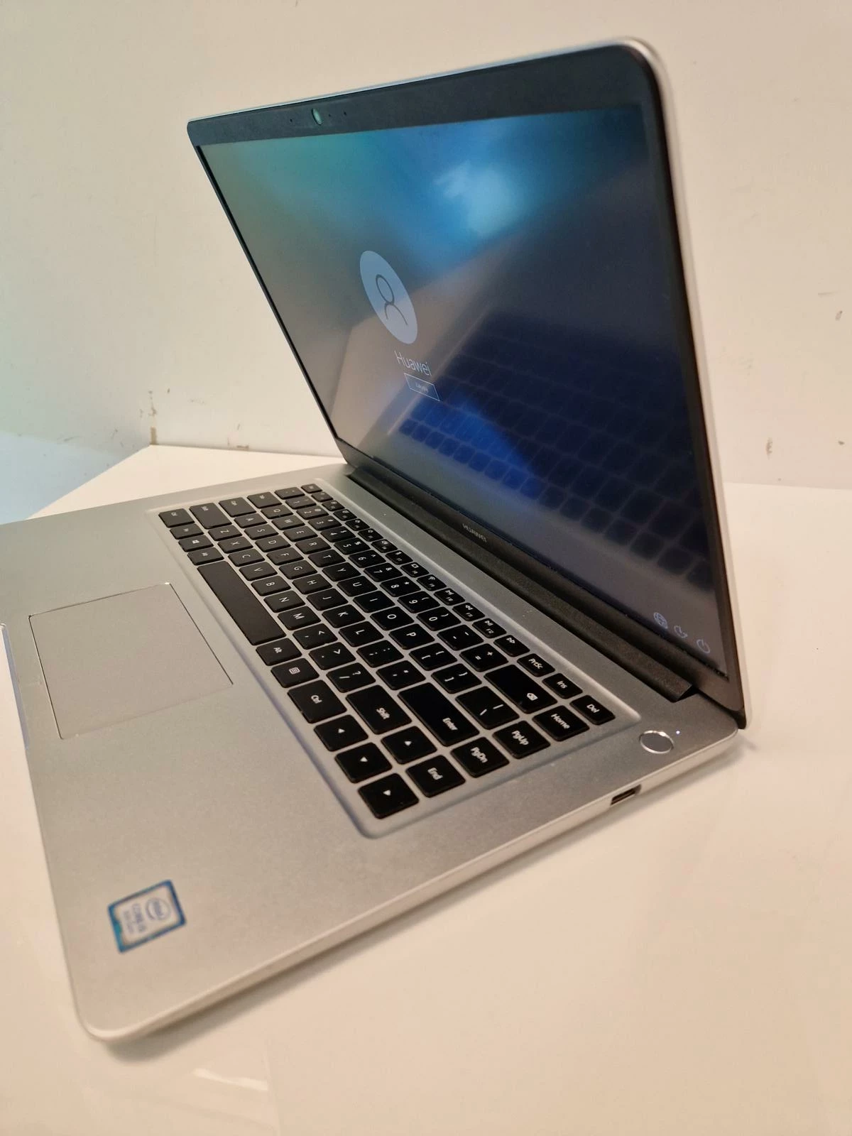 laptop-huawei-matebook-mrc-w10zasilacz-stan-uzywany