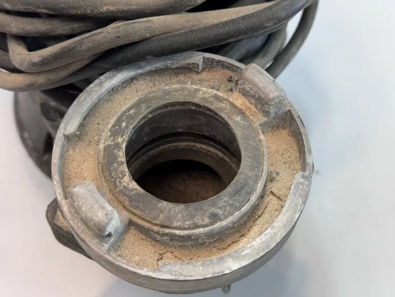 pompa-zanurzeniowa-magnum-professional-3200w-rodzaj-pompy-glebinowa