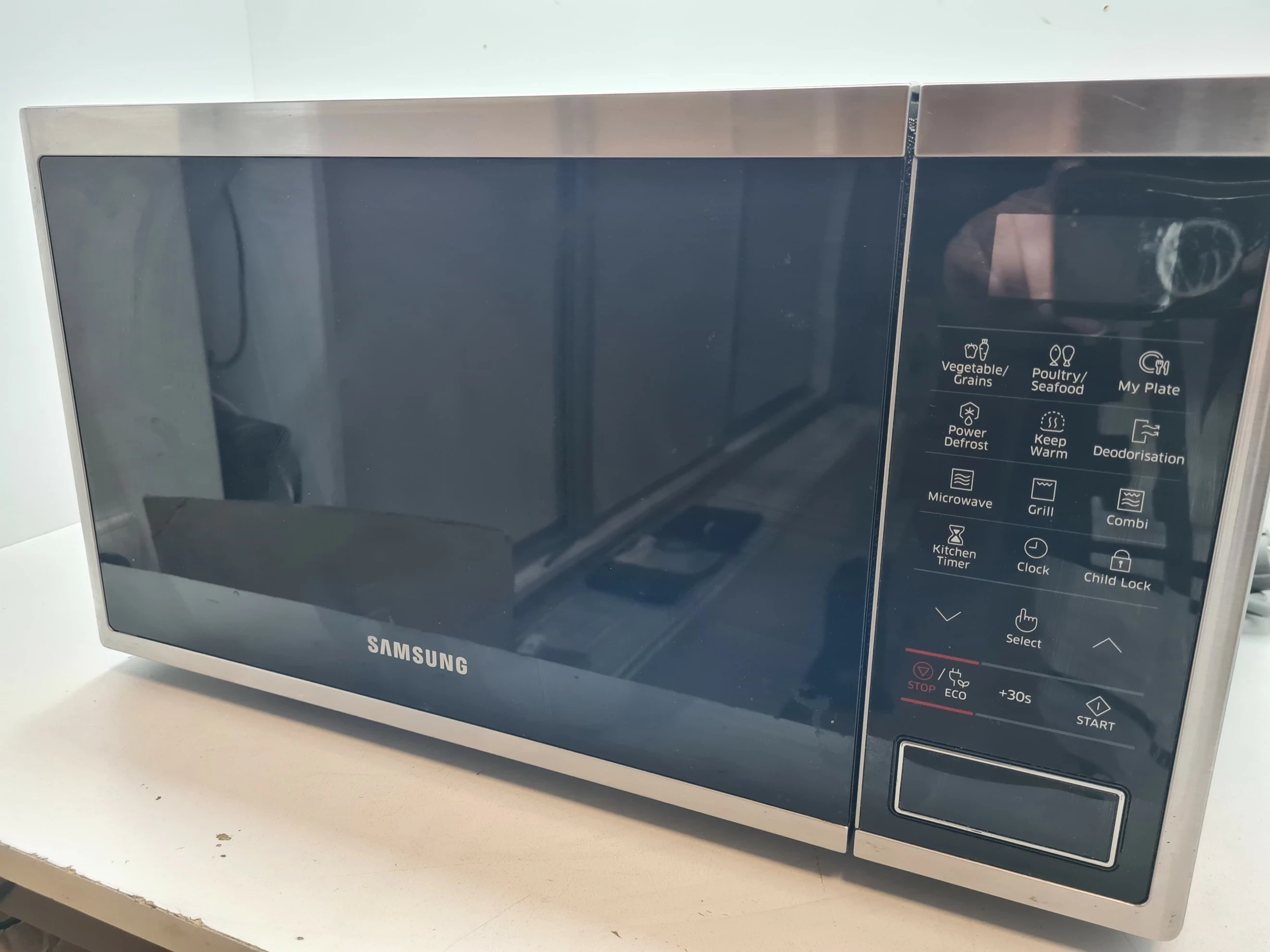 mikrofalowka-samsung-mg23j5133at-3-maja-36-lokal-b-zabrze-sj