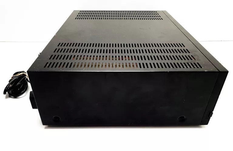 AMPLITUNER GRUNDIG R-303