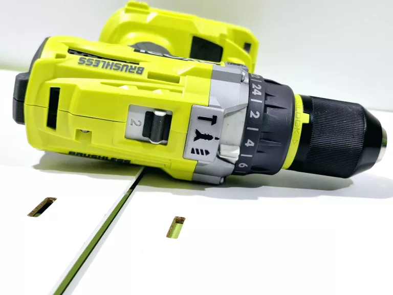 AKUMULATOROWA WIERTARKO-WKRĘTARKA Z UDAROWA RYOBI R18PD7 SUPER STAN