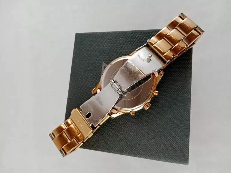 ZEGAREK DAMSKI GUESS SOLAR W1070L3