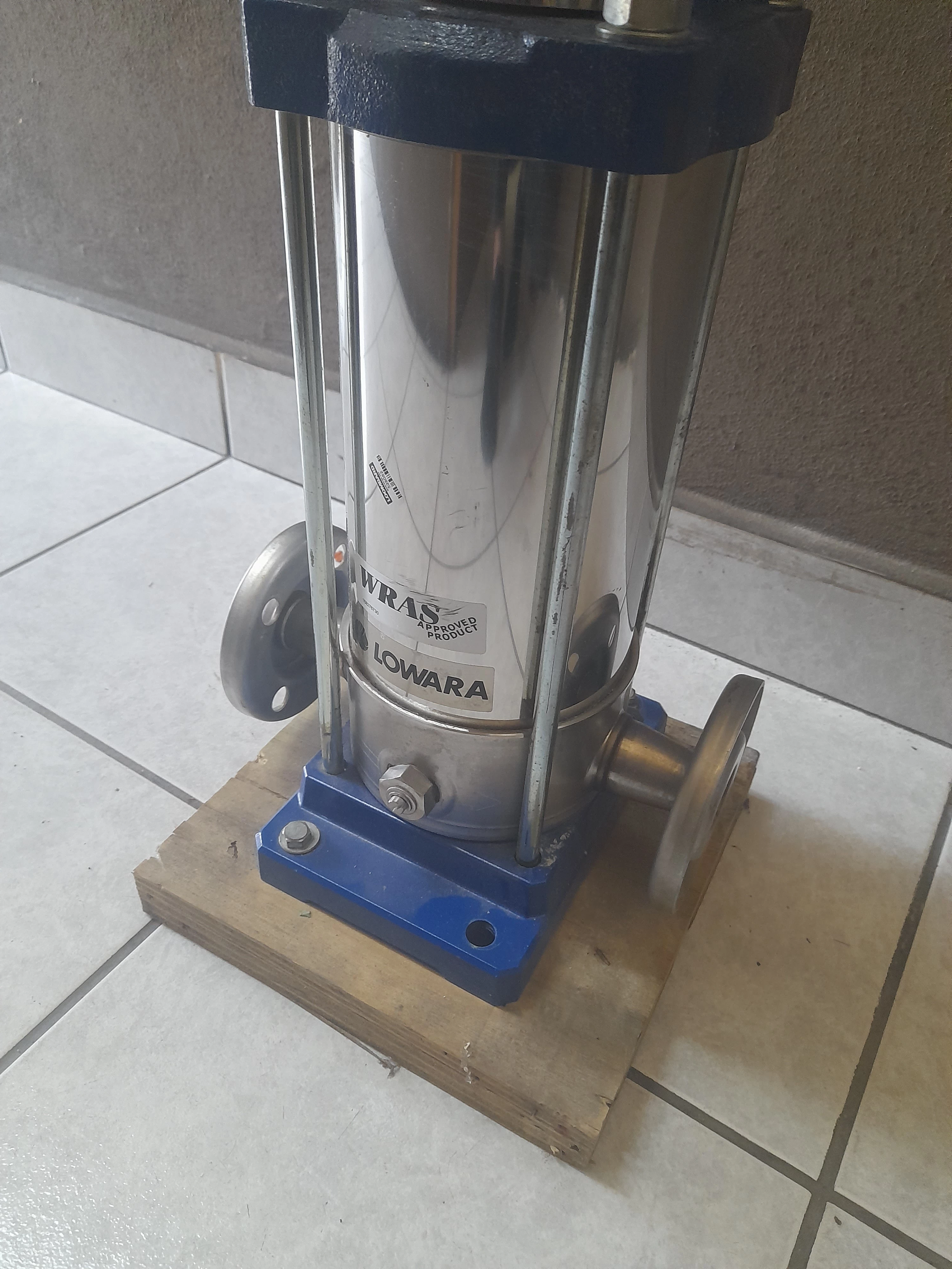 pompa-wodna-lowara-sv208f11ma-11kw-product-id