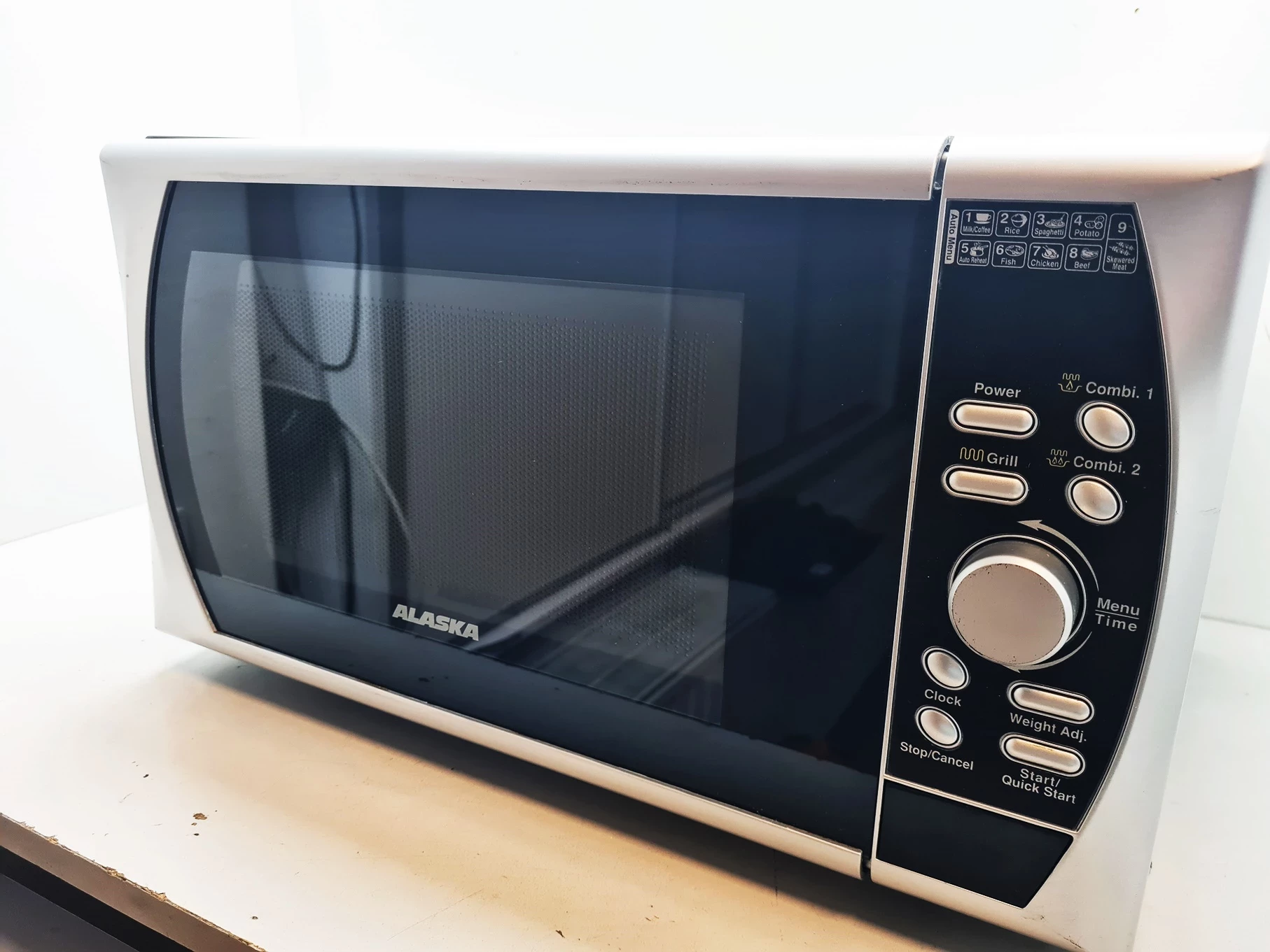 mikrofalowka-alaska-mwd2820g-3-maja-36-lokal-b-zabrze-sj