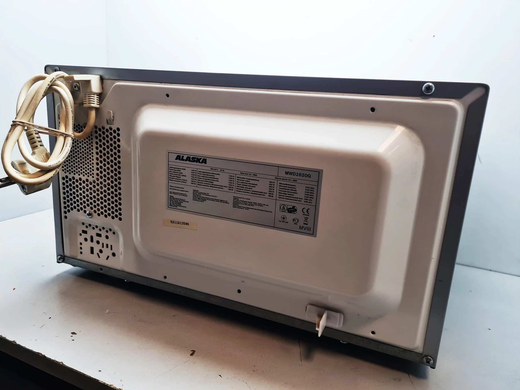 mikrofalowka-alaska-mwd2820g-moc-mikrofal-1200