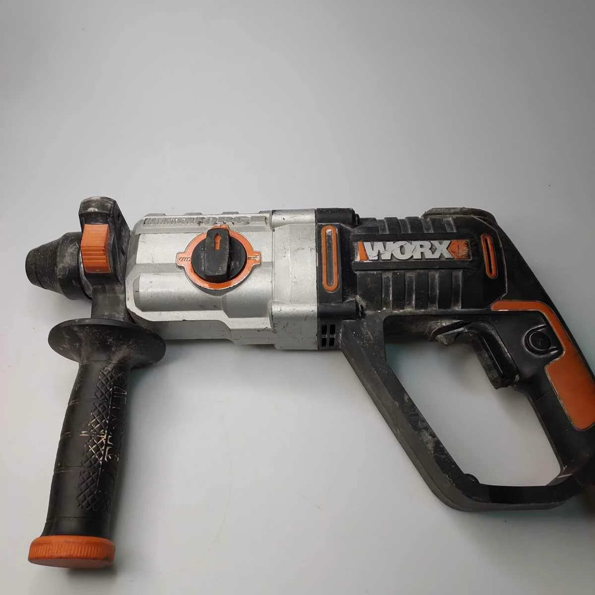 mlotowiertarka-worx-wx332-porebska-1-zawiercie