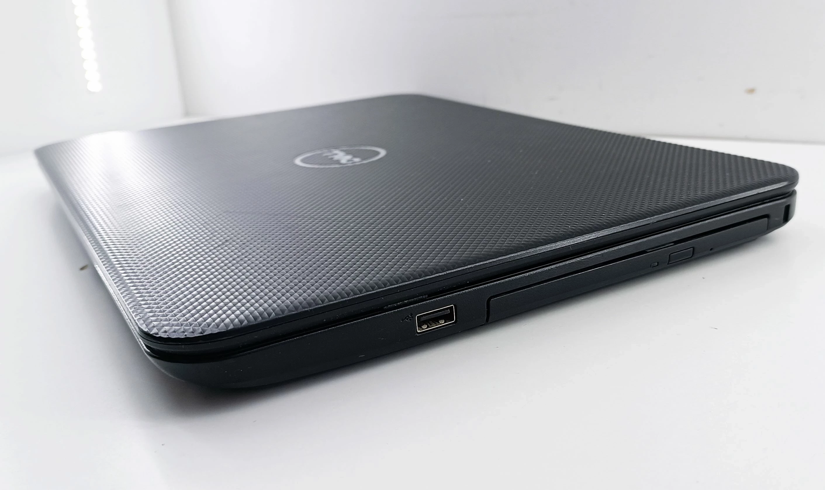 laptop-dell-inspiron-15-3521-bez-baterii-przekatna-ekranu-1560