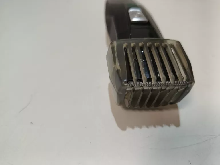 MASZYNKA DO WŁOSÓW Z TRYMEREM REMINGTON PG 6032