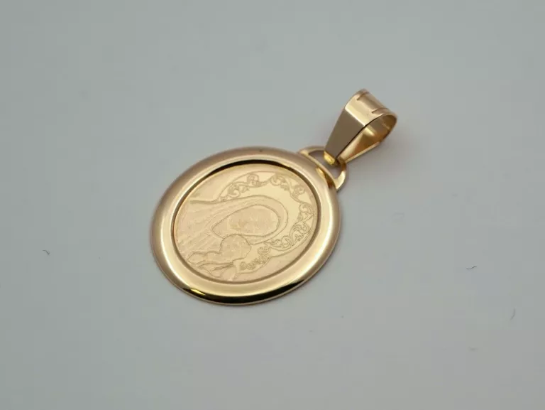 ZŁOTA ZAWIESZKA MEDALIK Z MATKĄ BOSKĄ - 585 14K 0,90G