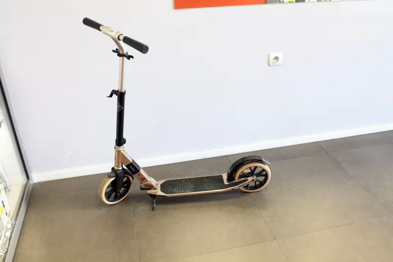 hulajnoga-oxelo-town-5-200mm-dziecieca-ean-gtin-03583788035961