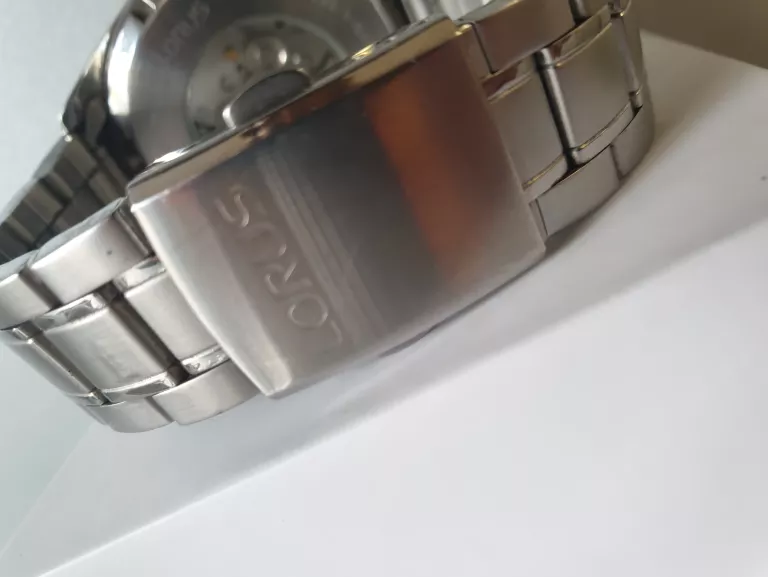 ZEGAREK MĘSKI LORUS AUTOMATIC - RL433AX9 | Y676-X022
