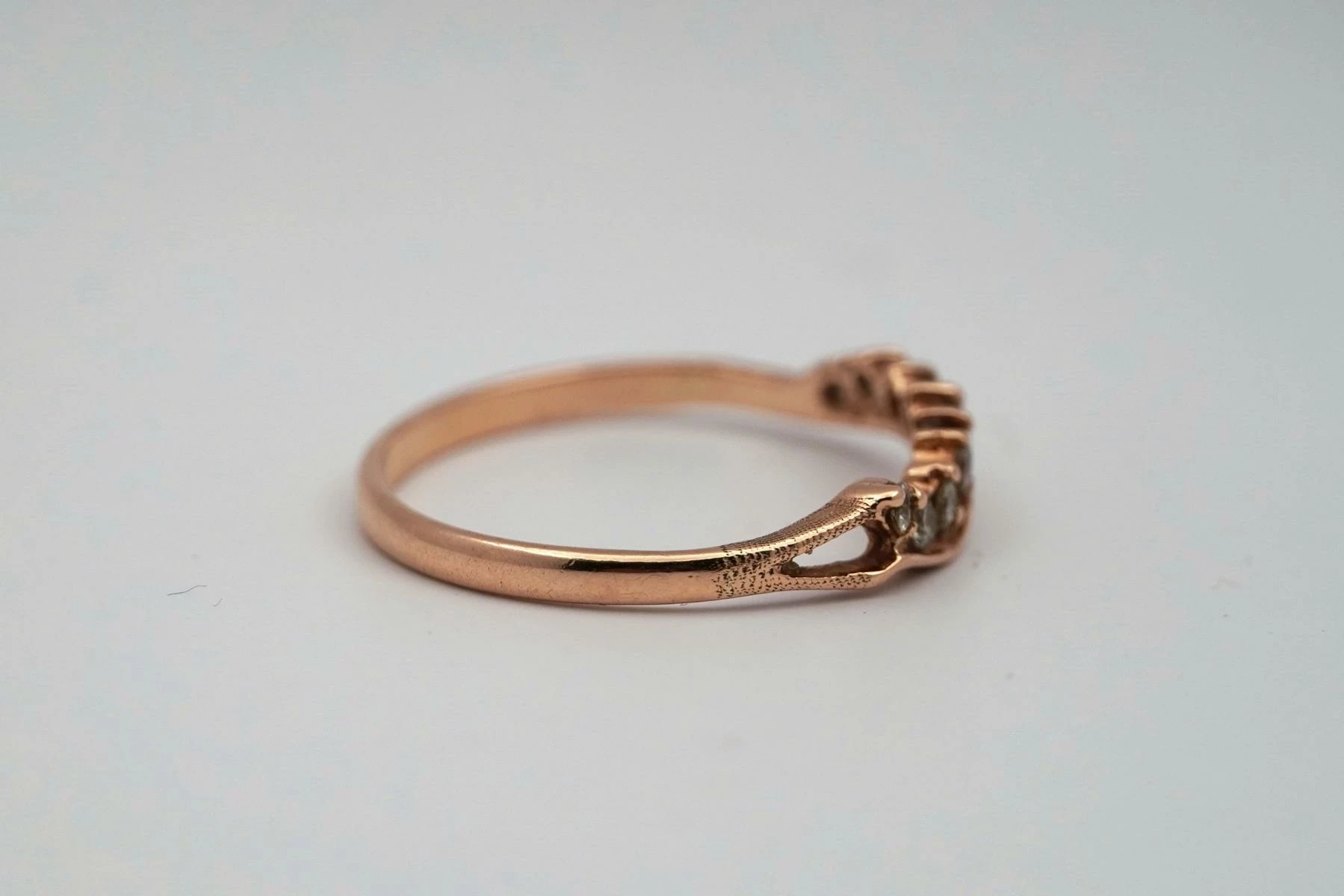 zloty-pierscionek-z-cyrkoniami-585-14k-r21-200g-kolor-dominujacy-zloty