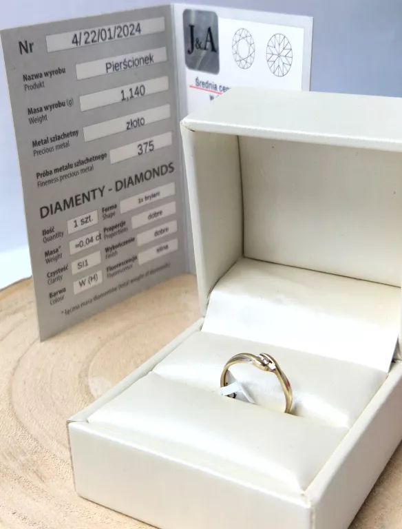 PIERŚCIONEK Z ŻÓŁTEGO ZŁOTA Z BRYLANTEM 1,11GR 375