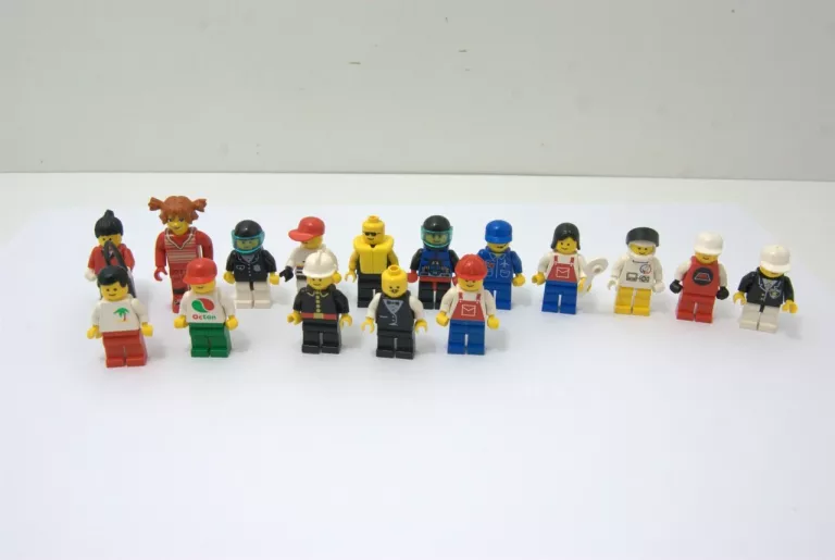 LEGO CITY MIX 2,6 KG + FIGURKI