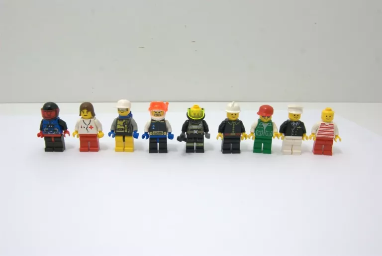 LEGO CITY MIX 2,6 KG + FIGURKI