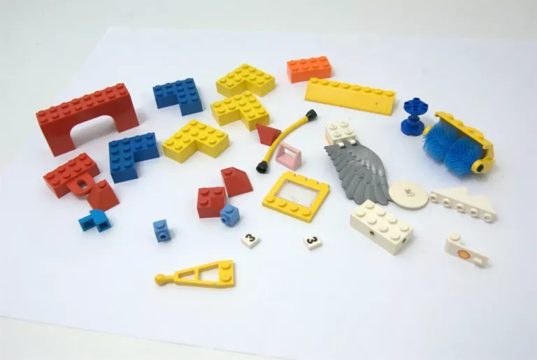 LEGO CITY MIX 2,6 KG + FIGURKI