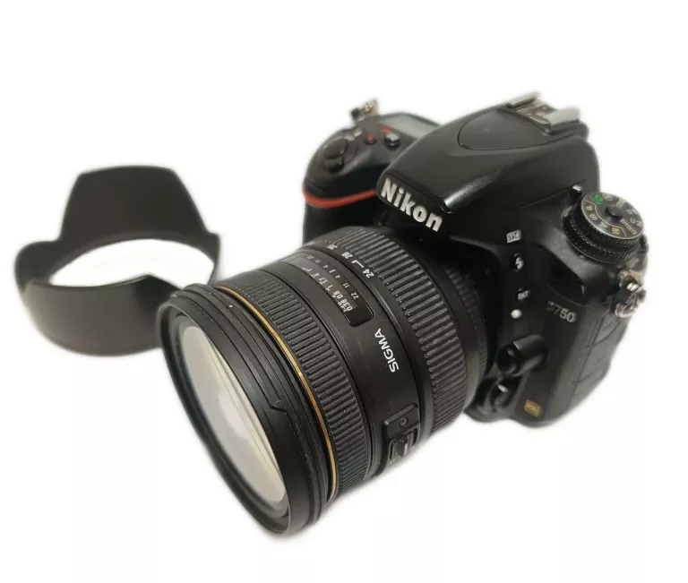 APARAT NIKON D750 + 3 OBIEKTYWY + LAMPA + AKCESORIA