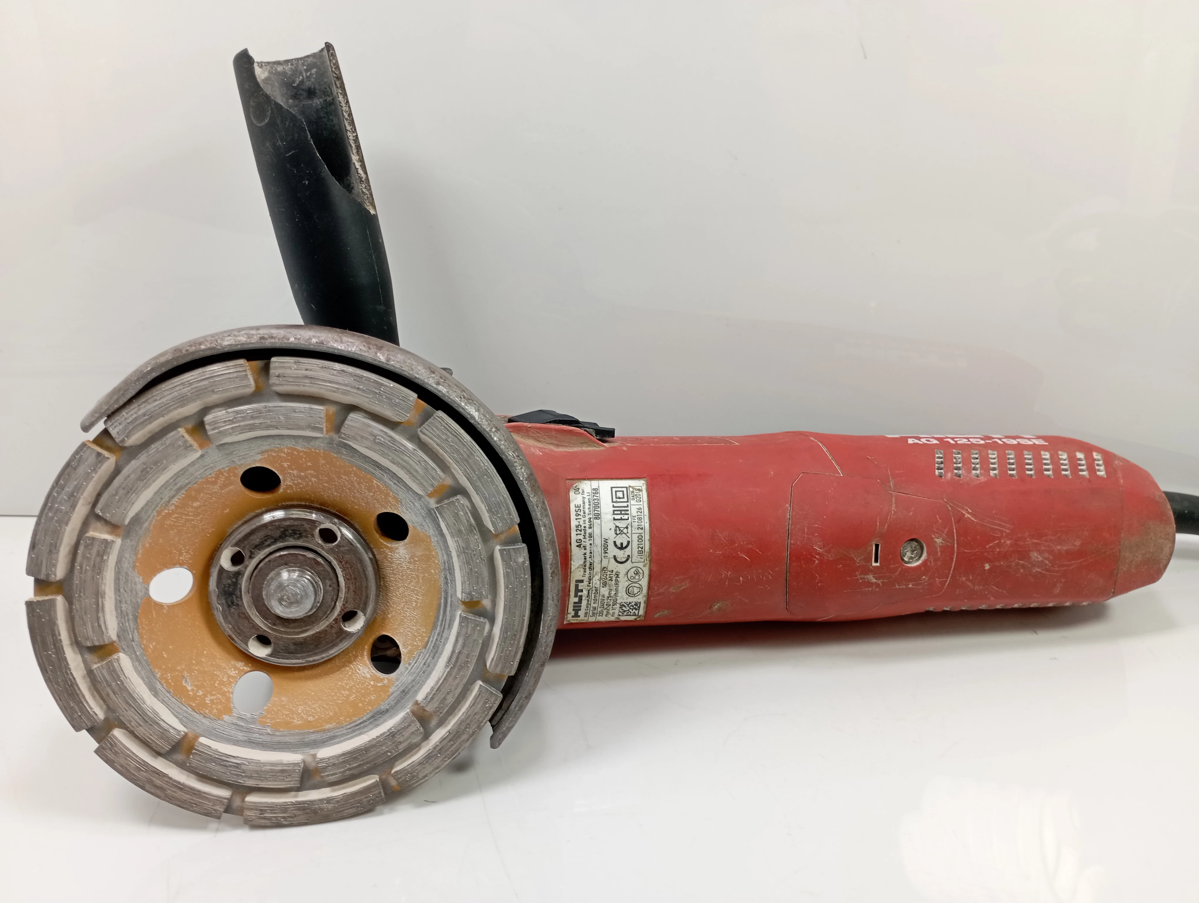 szlifierka-katowa-hilti-ag-125-19se-1900w-rodzaj-zasilania-sieciowe