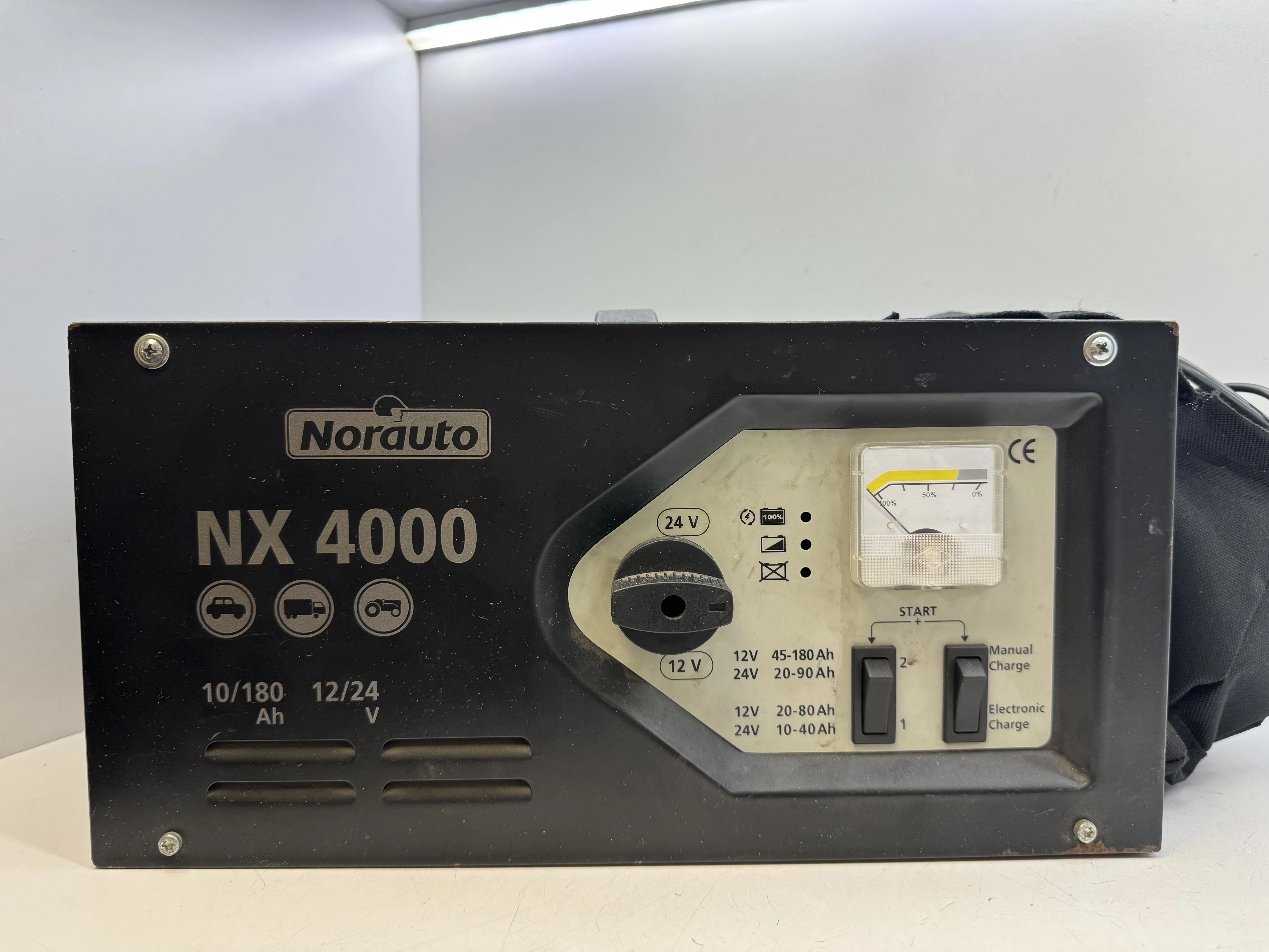 prostownik-do-akumulatorow-norauto-nx-4000-jagiellonska-2-zabrze-sj