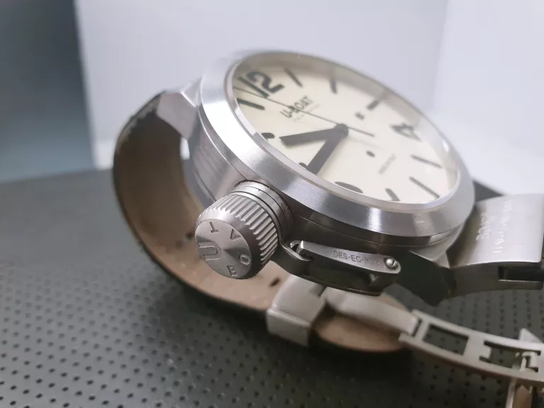 ZEGAREK MĘSKI U-BOAT CLASSICO AS/53 KOMPLET