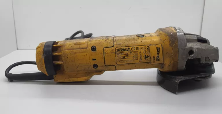 SZLIFIERKA KĄTOWA DEWALT DWE4237-QS 1400W