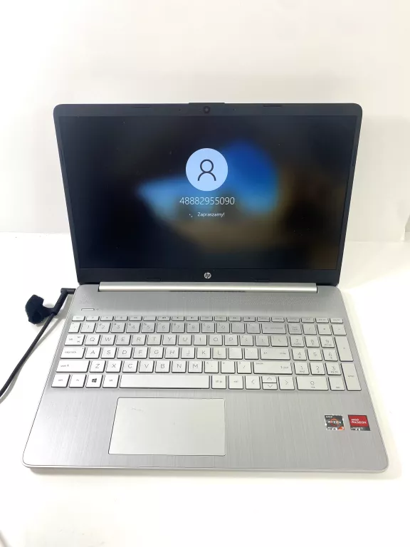 LAPTOP HP 15S-EQ2023NW 15,6" AMD RYZEN 3 8 GB / 256 GB SREBRNY