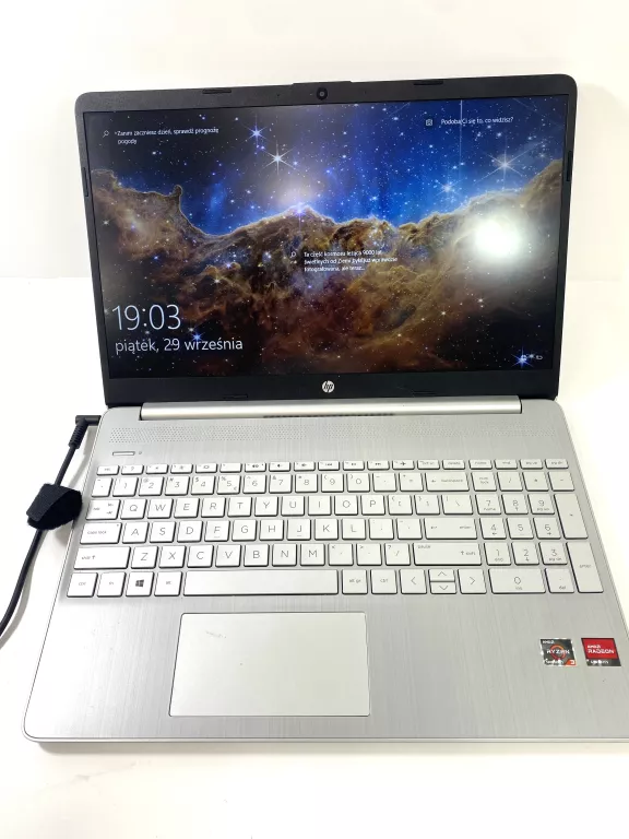 LAPTOP HP 15S-EQ2023NW 15,6" AMD RYZEN 3 8 GB / 256 GB SREBRNY