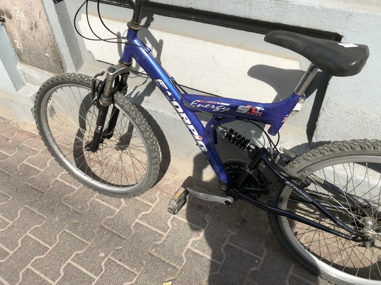 rower-scorpio-energy-sht-180-niebieski-rozmiar-ramy-17-cali