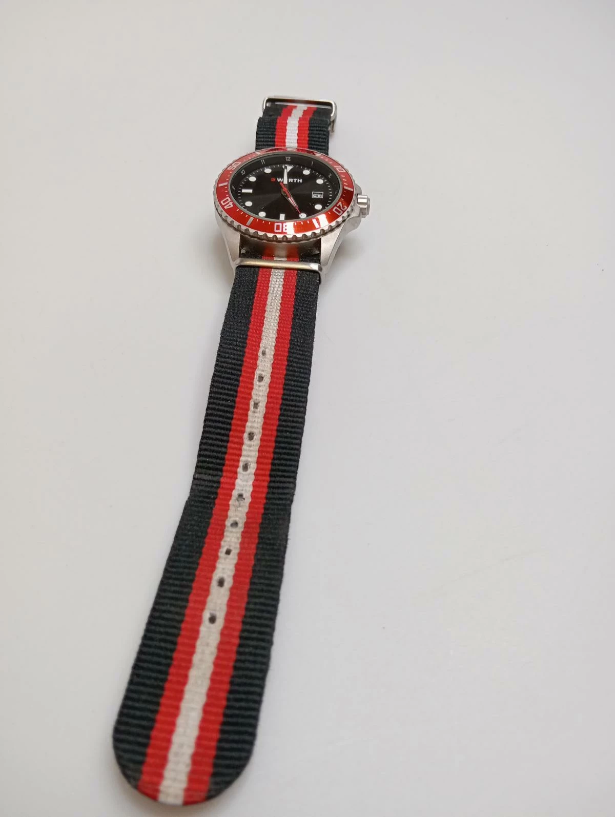 zegarek-wurth-na-pasku-materialowym-rodzaj-analogowe