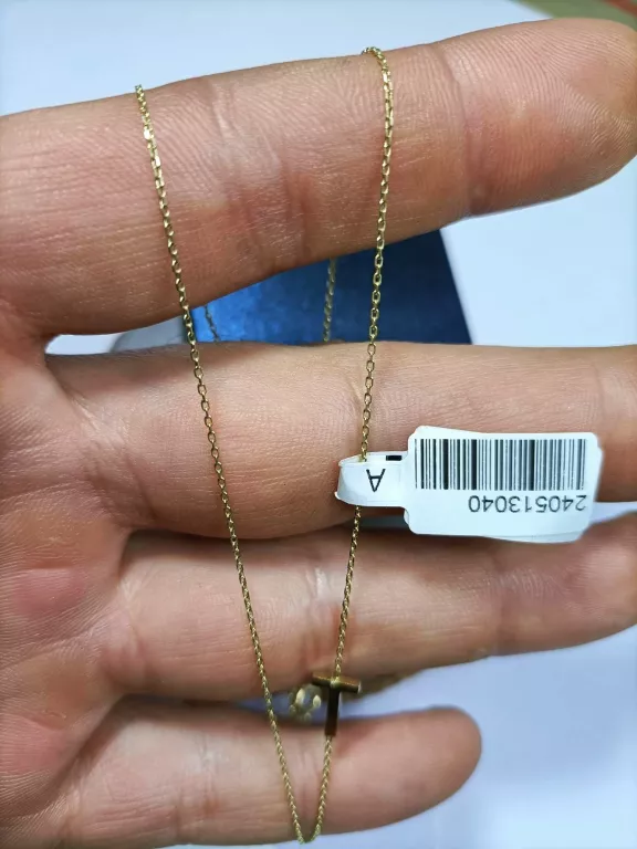 ZŁOTY ŁAŃCUSZEK CELEBRYTKA LITERKA T PR.585