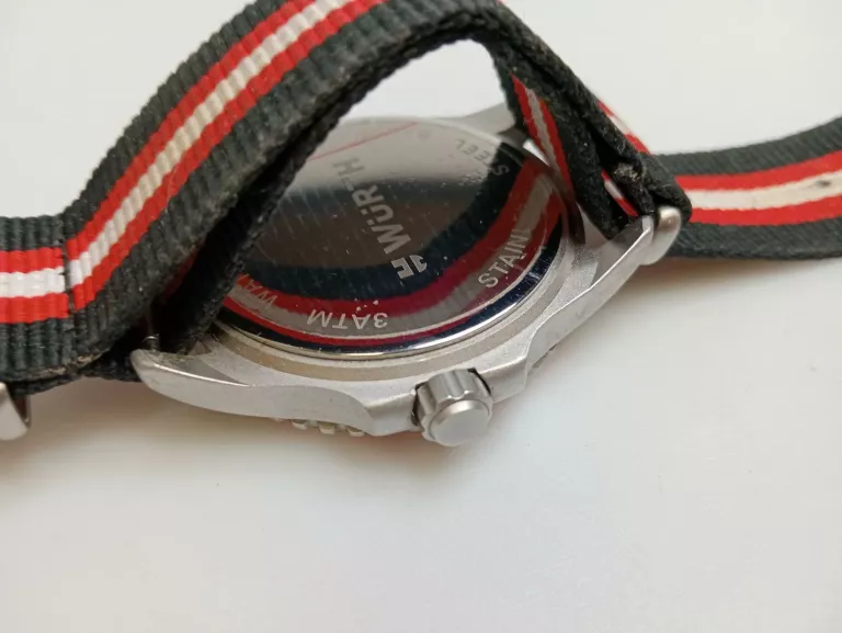 zegarek-wurth-na-pasku-materialowym-ksztalt-koperty-okragla