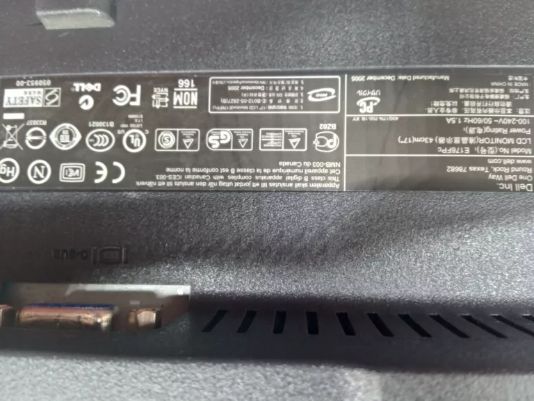 monitor-dell-e176fpc-17-przekatna-ekranu-cale-1700