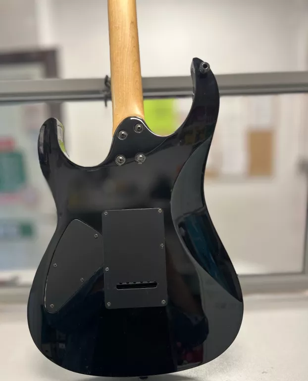 CORT X2 BK GITARA ELEKTRYCZNA/FZONE FMT-60/POKROWIEC/ STOJAK