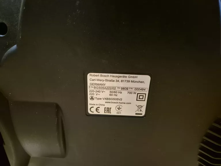 odkurzacz-bezworkowy-bgs05a222-bosch-moc-700